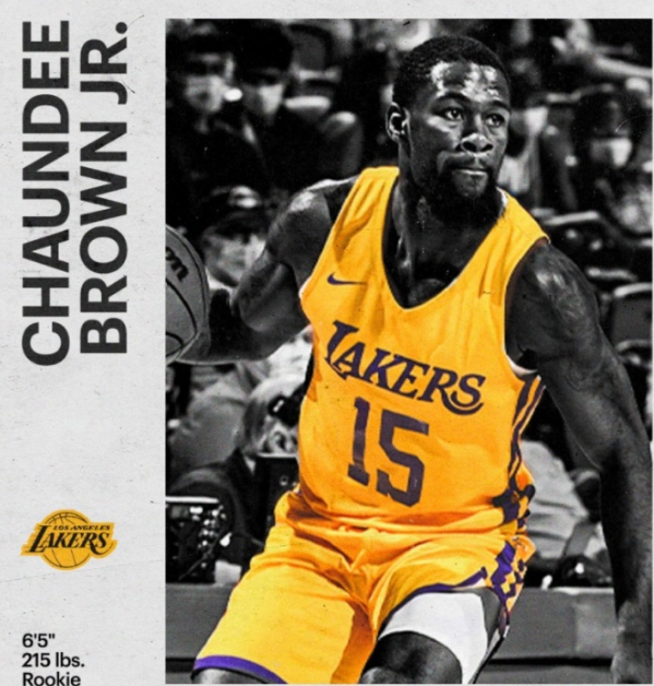 爱游戏在线登录-关于Rookie连续三场比赛得分超过刷新纪录，篮网不断突破！比赛高潮迭起的信息